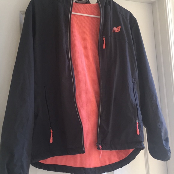 New Balance rain jacket - Picture 2 of 4